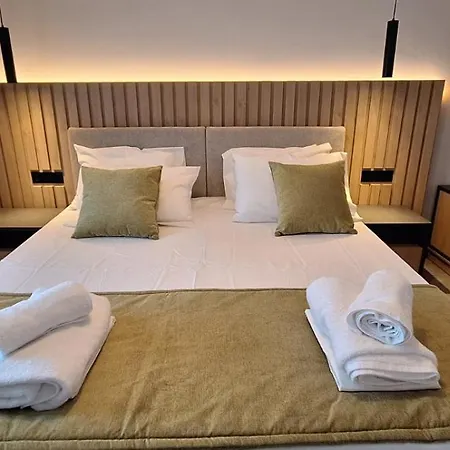 Apollonian Luxury Apartmán *