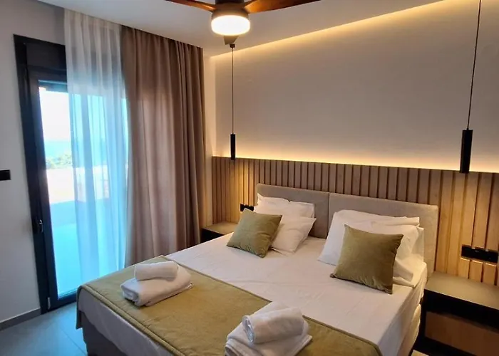 Apollonian Luxury *